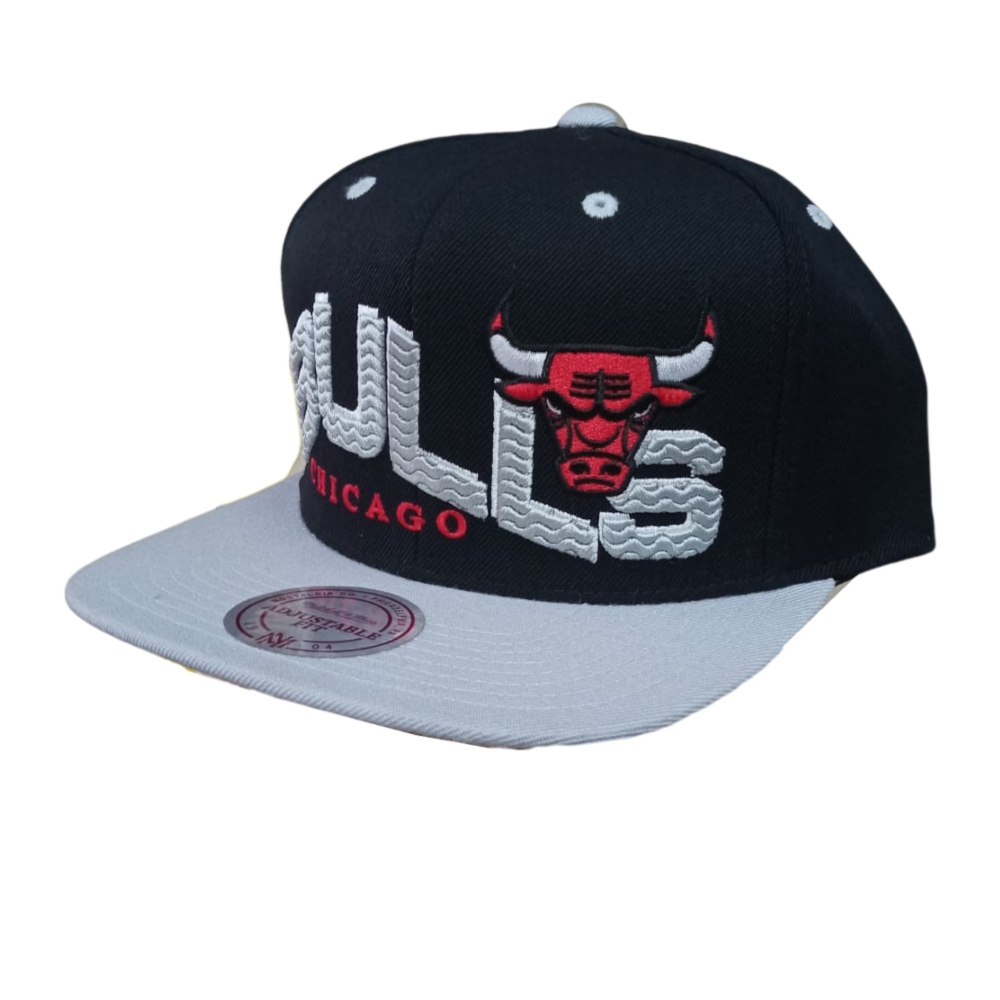 GORRA MITCHELL & NESS SNAPBACK CHICAGO BULLS NEGRO NZ06Z
