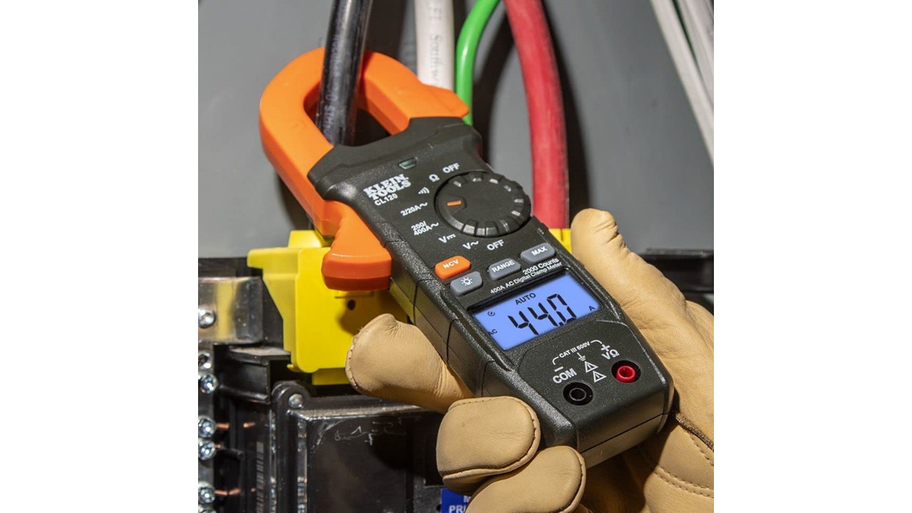 Multímetro digital de gancho de rango automático de 400 A CA.  CL120 Klein Tools