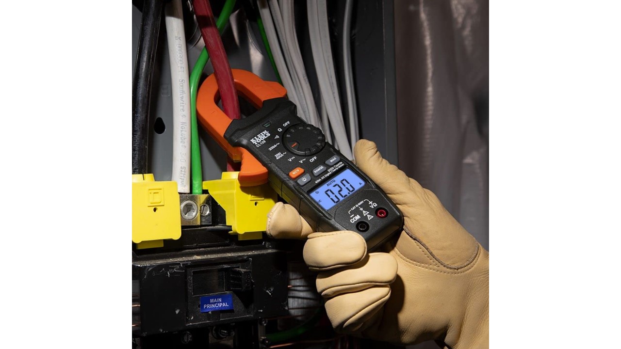 Multímetro digital de gancho de rango automático de 400 A CA.  CL120 Klein Tools