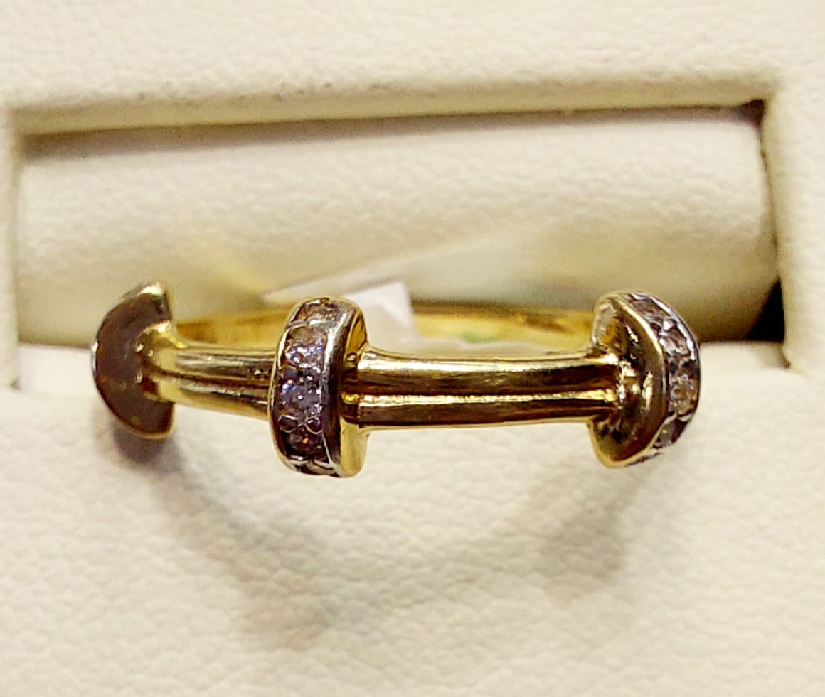 Anillo Medio Circulo Oro 10 K. + Obsequio.