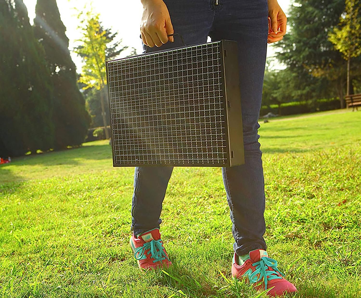 Parrilla Asador de carbon portatil.