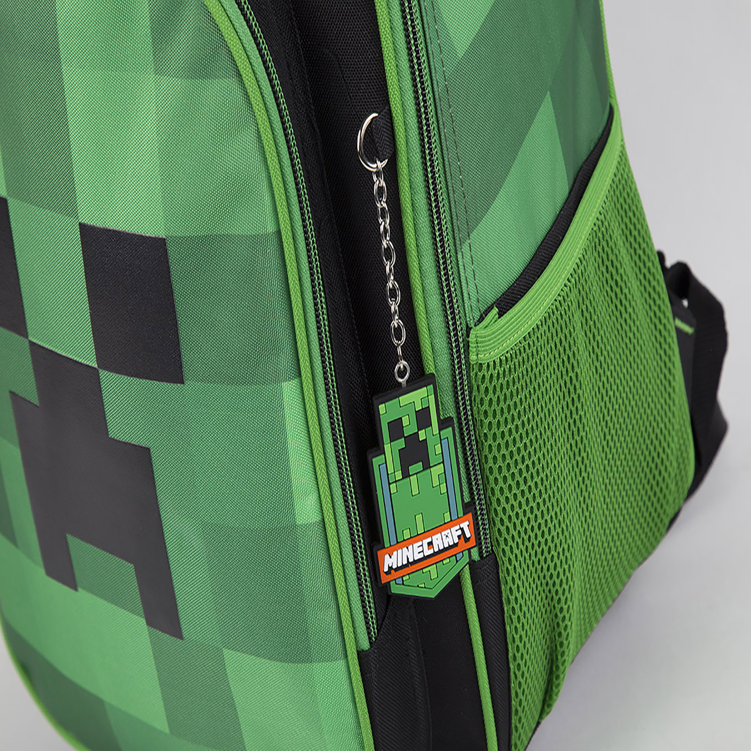 Mochila Escolar Grande Chenson Minecraft MC65651-G Carg