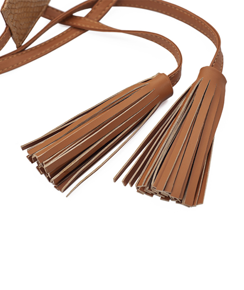 Cinto Grabado A ÁNGELOZANO de piel sintética  con grabado de víbora.