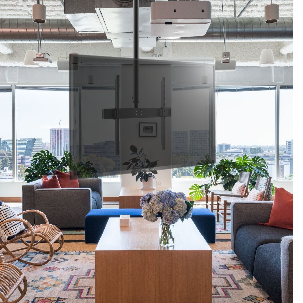 Soporte Para TV a Techo Sky 600 Aries de 40 A 65 Pulgadas