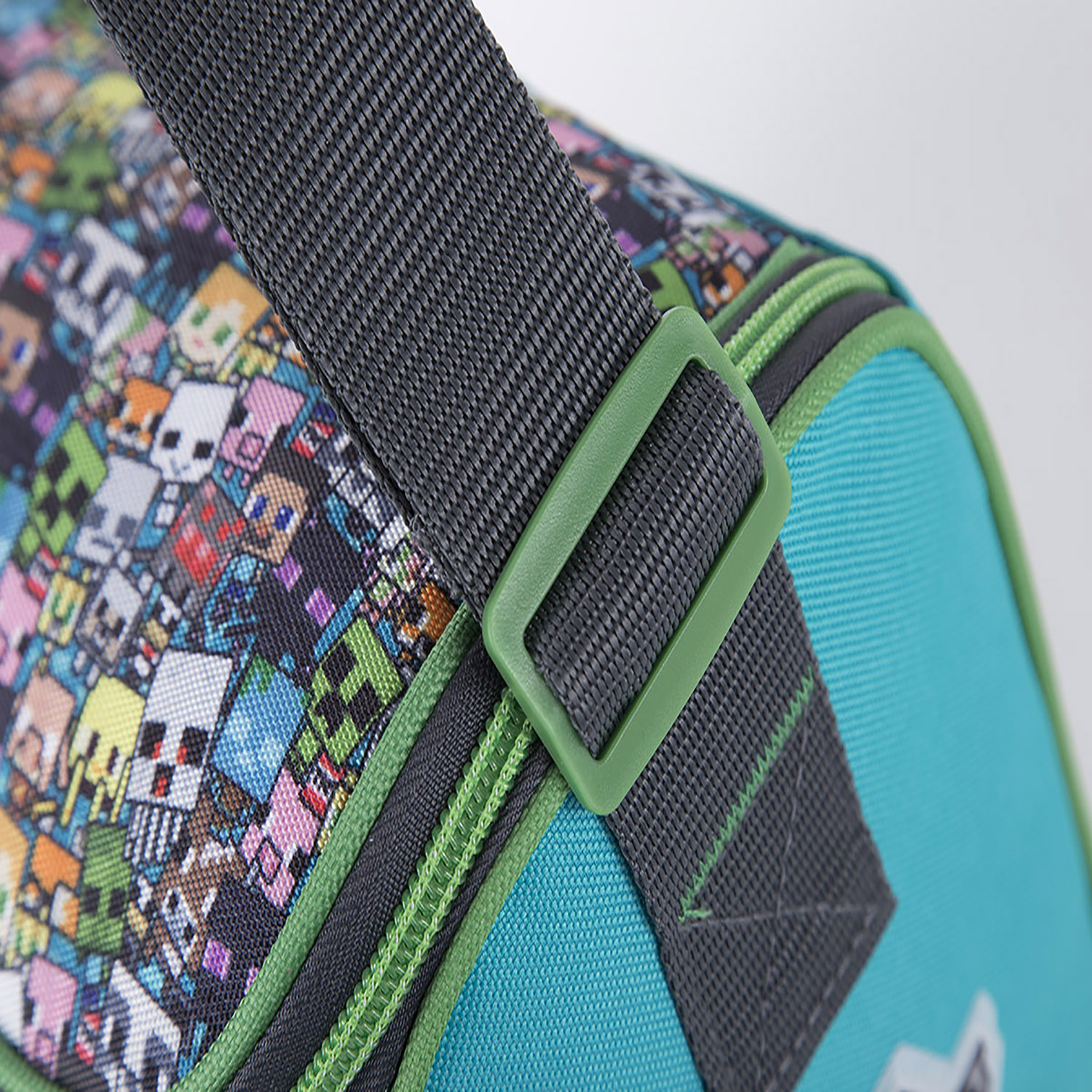 Lonchera Termica Escolar Chenson Minecraft Zombie MC65607-9 Coleccion Graviola