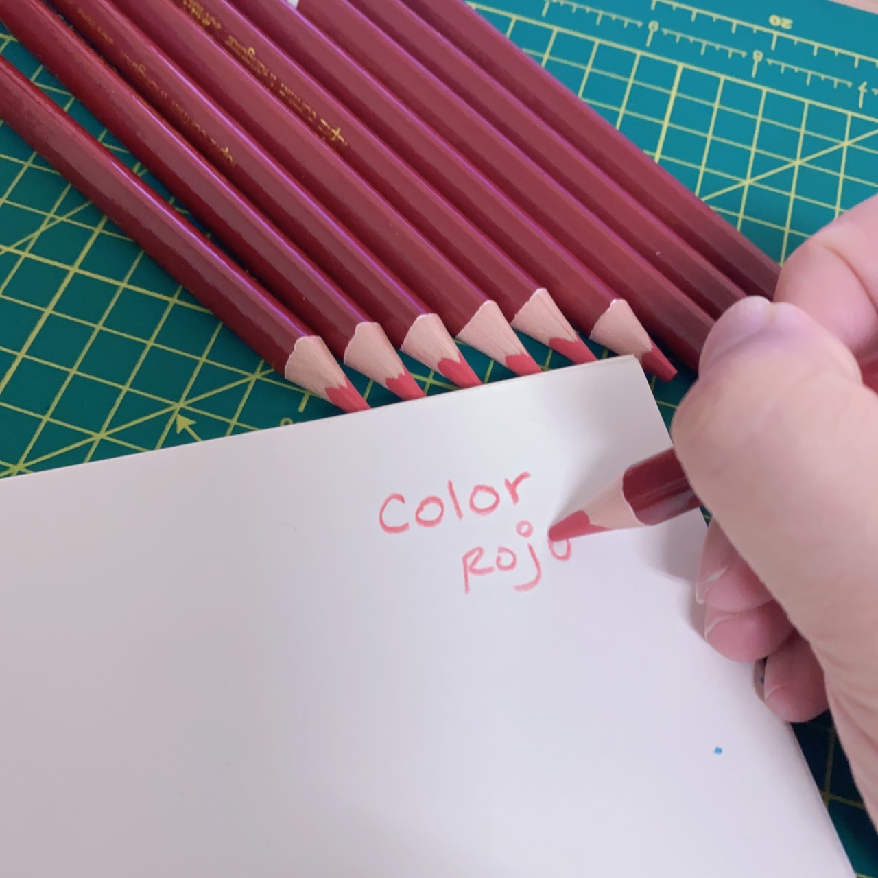 Lapiz Carmin Jumbo Triangular, 10 Lápices Ergonómico para escuela oficina y el hogar manualidad, no tóxico