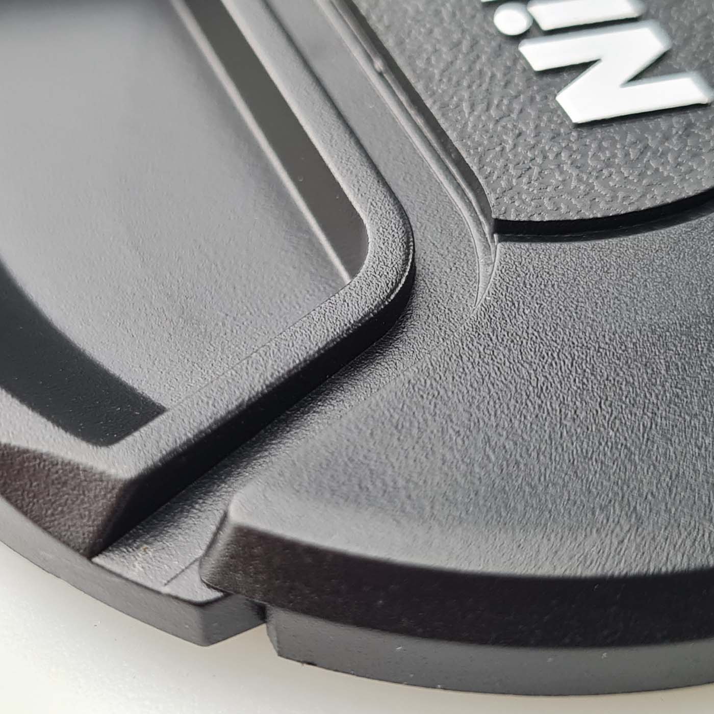 Tapa 77mm LC-77 Para Nikon Lente 24-120mm 17-55mm 24-70mm 20mm 24mm 45mm 70-200mm 10-24mm 16-35mm