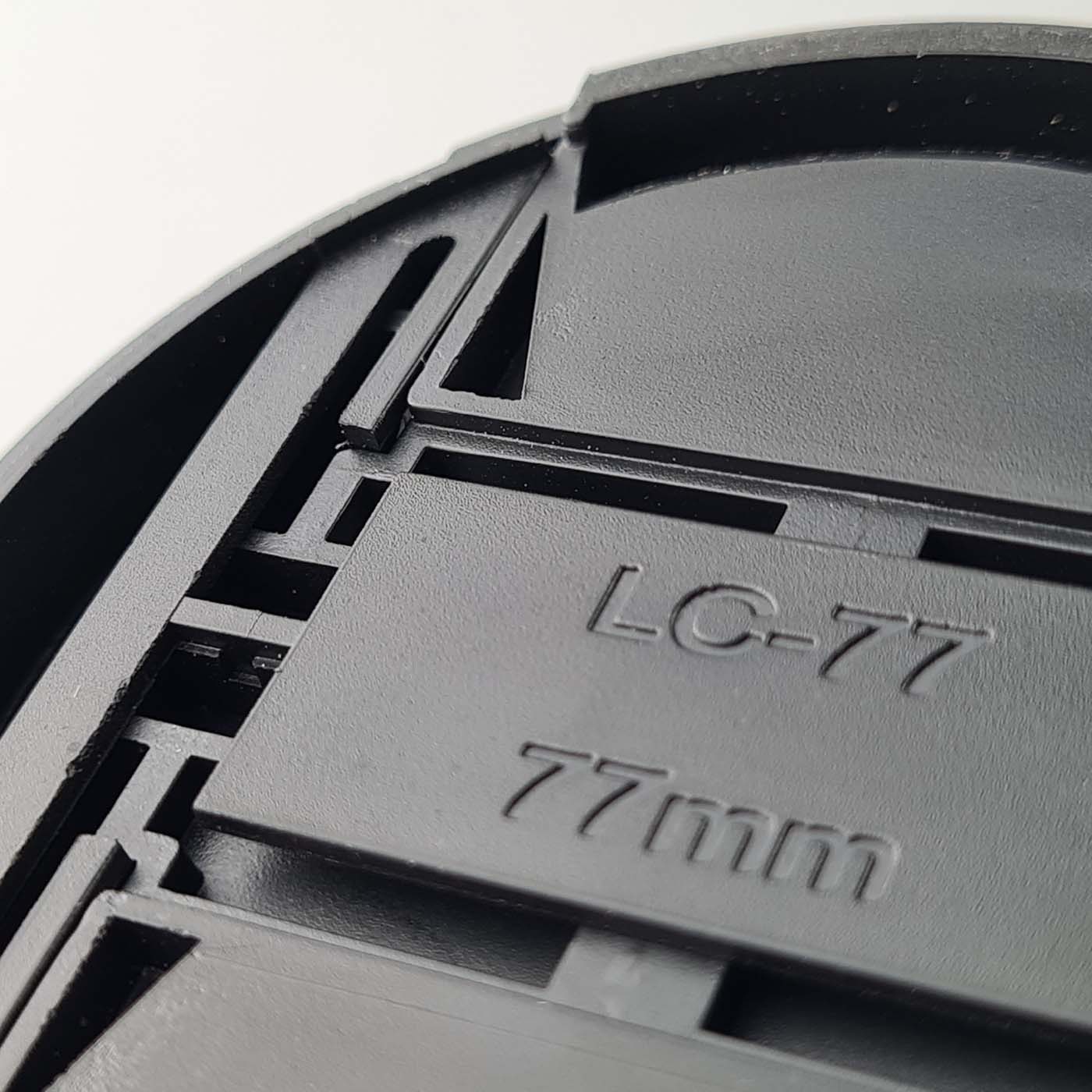 Tapa 77mm LC-77 Para Nikon Lente 24-120mm 17-55mm 24-70mm 20mm 24mm 45mm 70-200mm 10-24mm 16-35mm