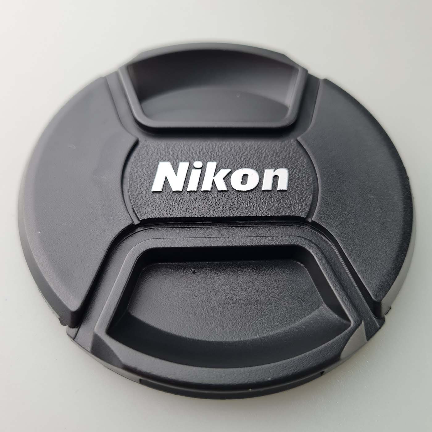 Tapa 77mm LC-77 Para Nikon Lente 24-120mm 17-55mm 24-70mm 20mm 24mm 45mm 70-200mm 10-24mm 16-35mm