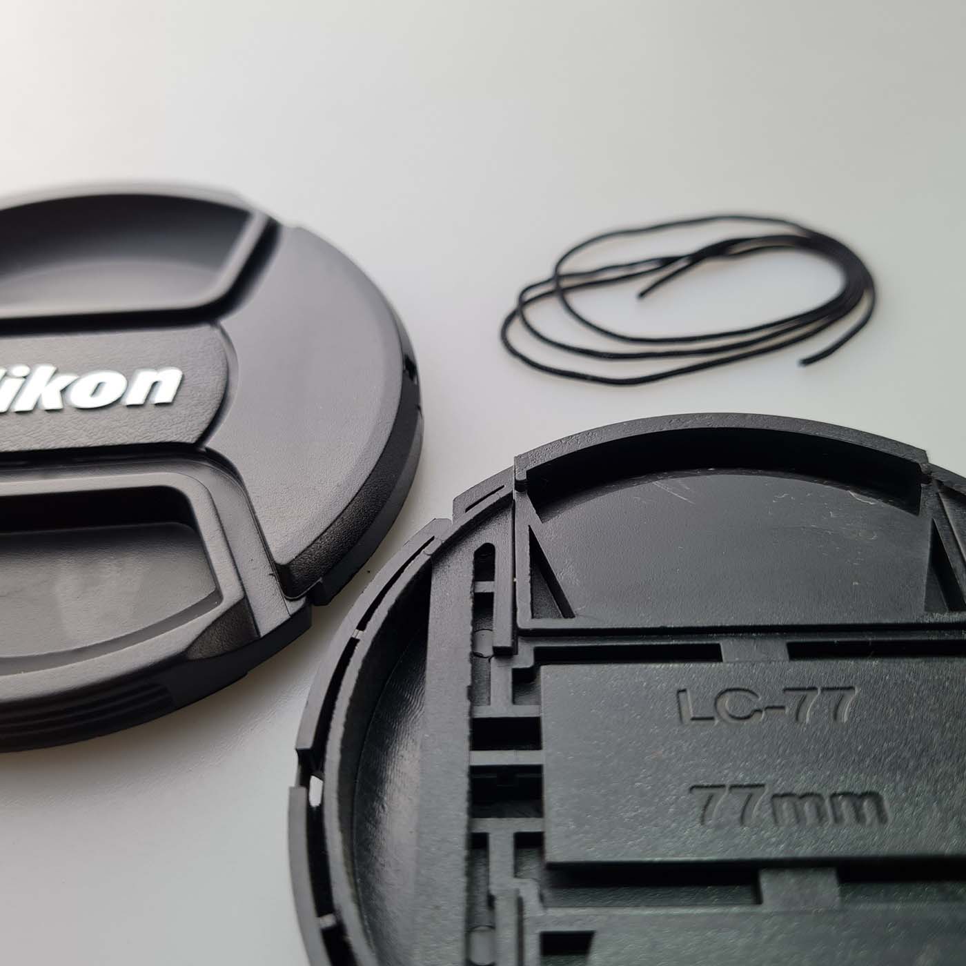 Tapa 77mm LC-77 Para Nikon Lente 24-120mm 17-55mm 24-70mm 20mm 24mm 45mm 70-200mm 10-24mm 16-35mm