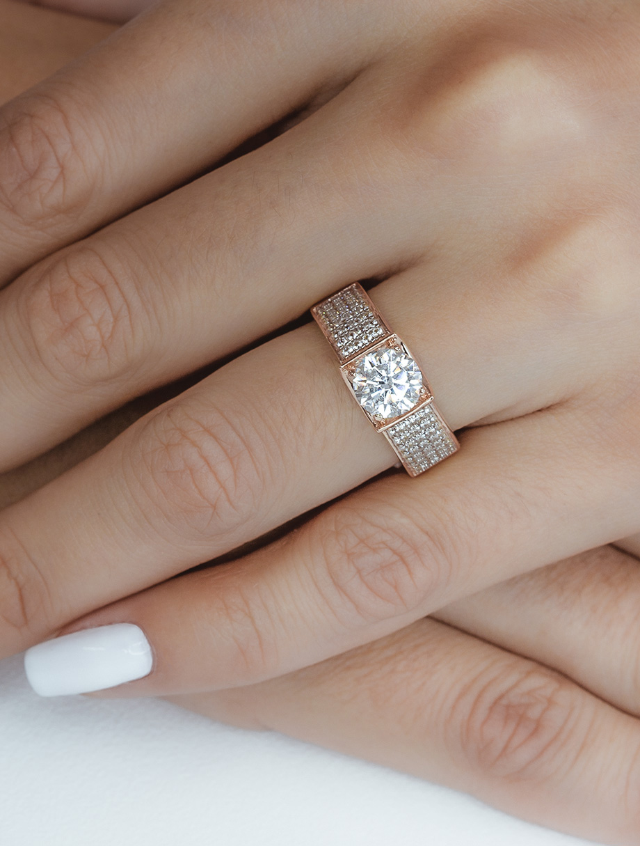 ANILLO DE COMPROMISO ORO 10K ROSA CON PIEDRA CAMILA ABBA JOYAS 