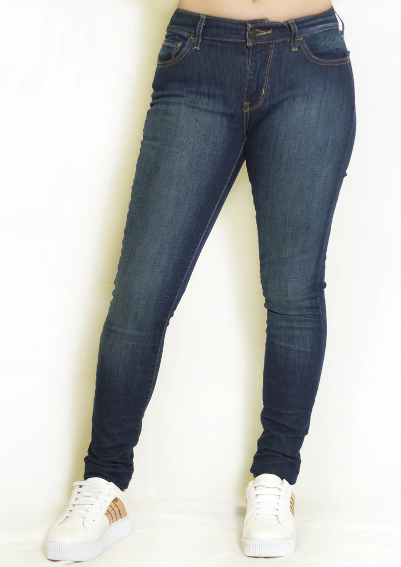 Pantalón 710 Súper Skinny azul oscuro dama Levis