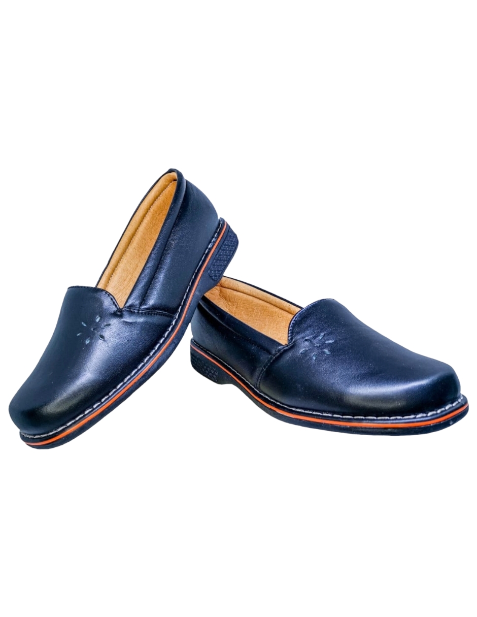 Zapato Suave para Pie Delicado Dama Confeccionado en Piel de Borrego y Cómodo Amplio Ajuste