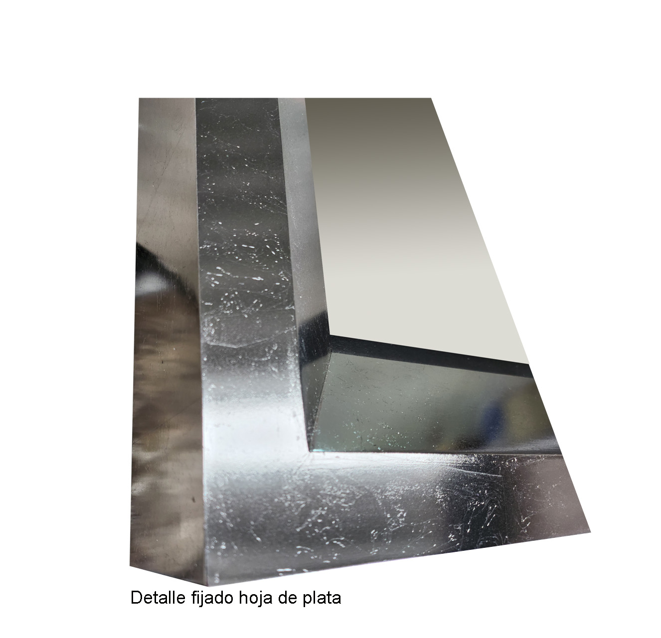 Espejo a muro familia Heinola acabado con hoja de plata (proceso artesanal).