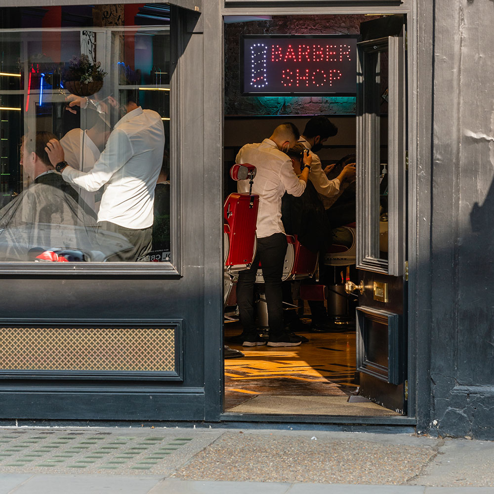Letrero Publicitario Luminoso Led de Barberia / Master / ML-LET-BARBER