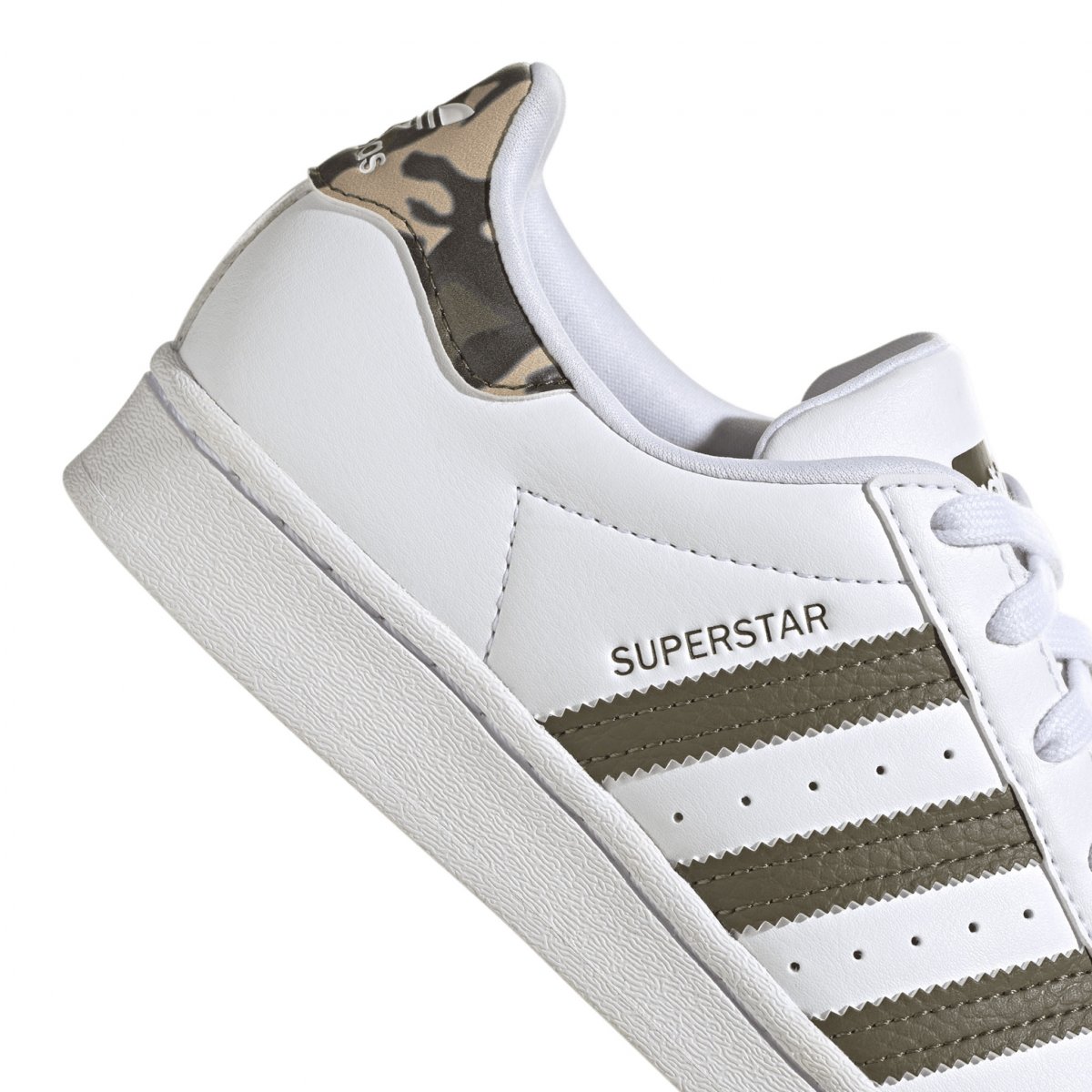 TENIS ADIDAS SUPERSTAR FOUNDATION BLANCO CON CAMUFLAJE