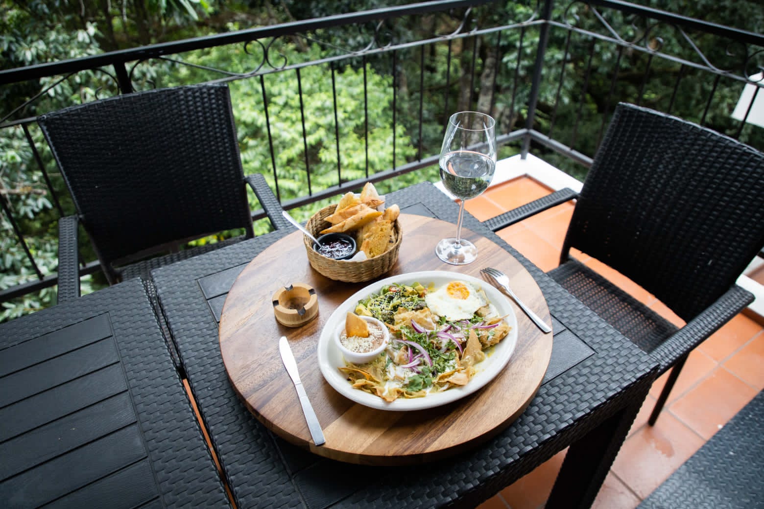 Charola giratoria de Madera Parota Redonda,Lazzy Susan Hogare Para servir alimentos, Centro de mesa, Uso profesional y casero, Madera fina, Resistente, Duradera, Diseño elegante, 58 cm.