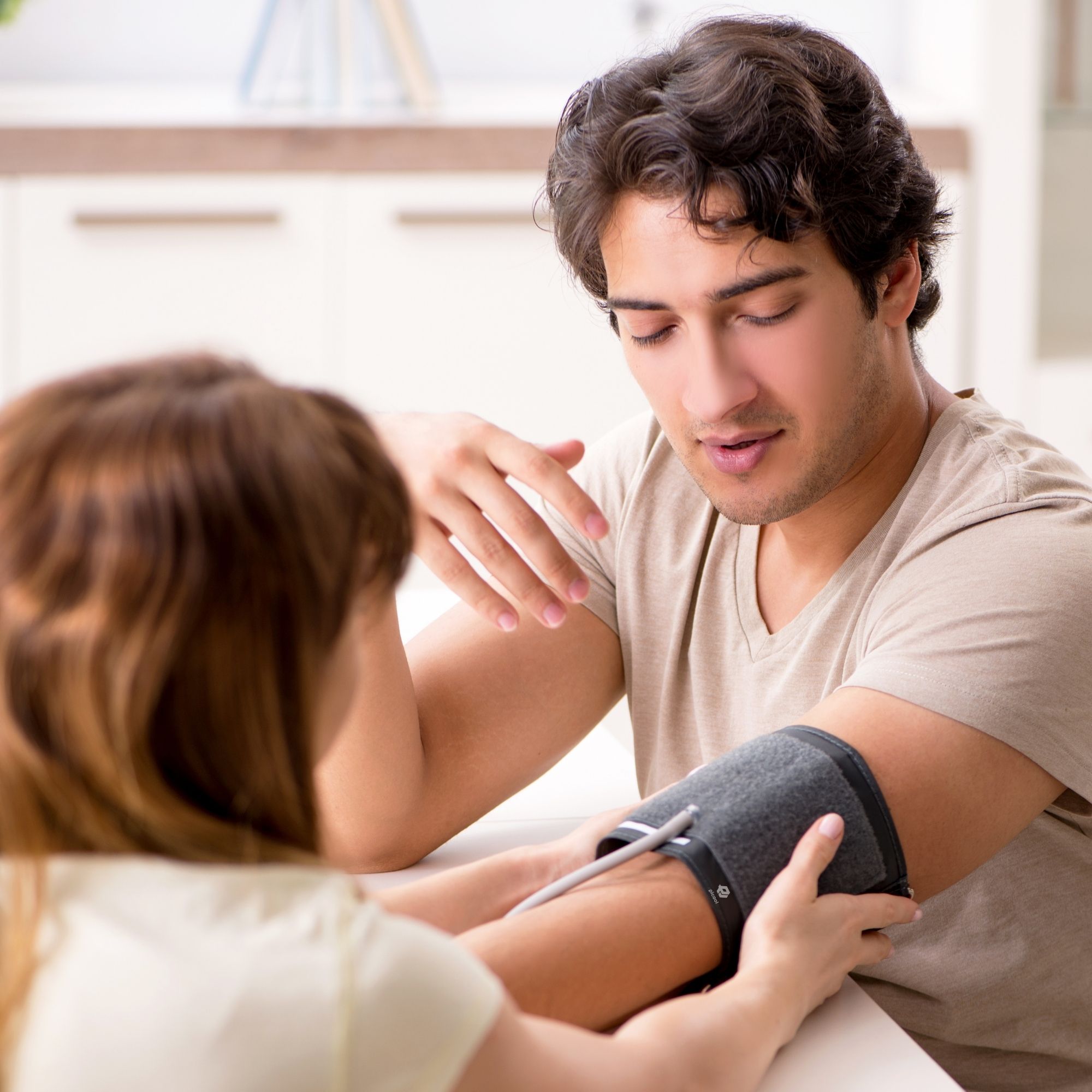 Monitor Presion Arterial Digital Lcd Para Brazo Intellectiv