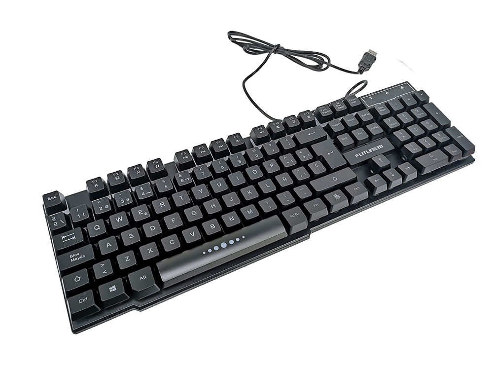 Kit Gamer con Teclado, Audífonos, Mouse y Mouse Pad / Master / MC-KITGAMEPRO