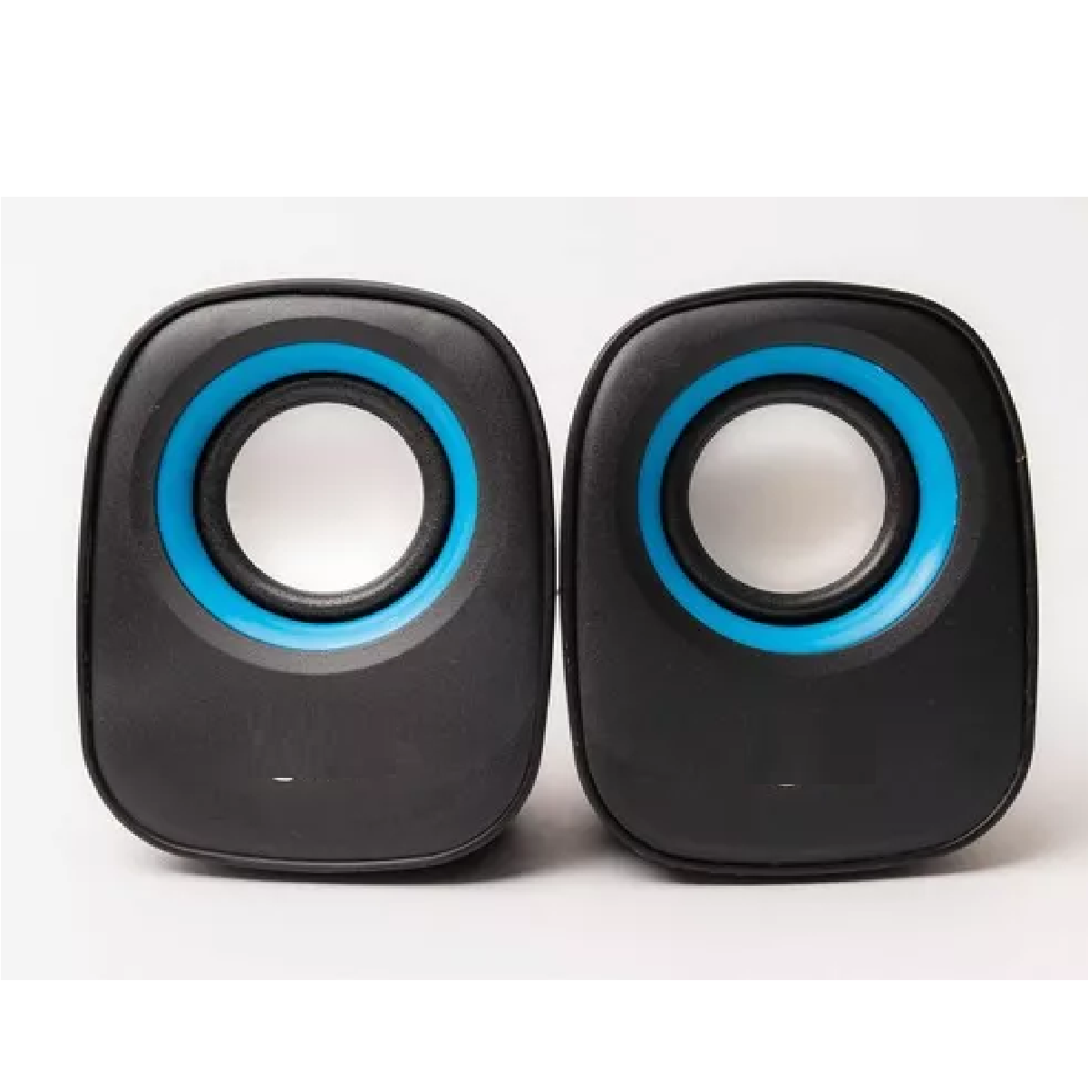 Bocinas Para Pc Con Usb Y Auxiliar 3.5mm C100 Para Lap Macbook Comp.