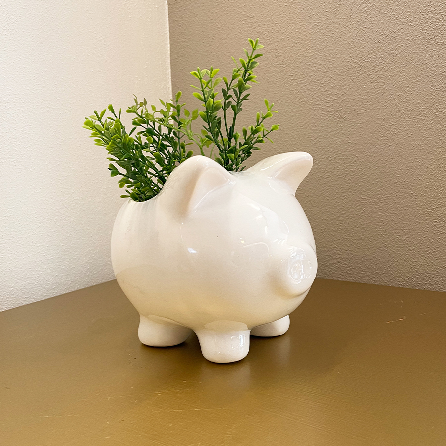 Maceta decorativa en forma de cerdito: dulzura y estilo en color blanco brillante