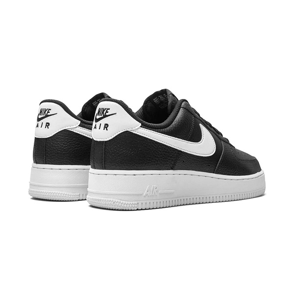 Tenis Nike Air Force 1 '07 Negro/Blanco Hombre 