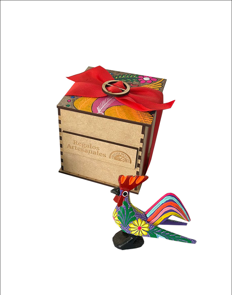 Alebrije Gallito Chico en Caja Decorada