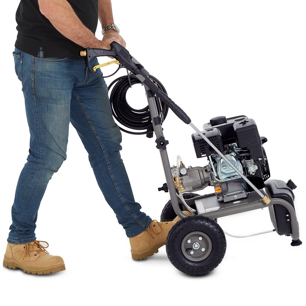 Hidrolavadora Karcher G 3000 2.5 GPM  3000 PSI 196 cc Gasolina