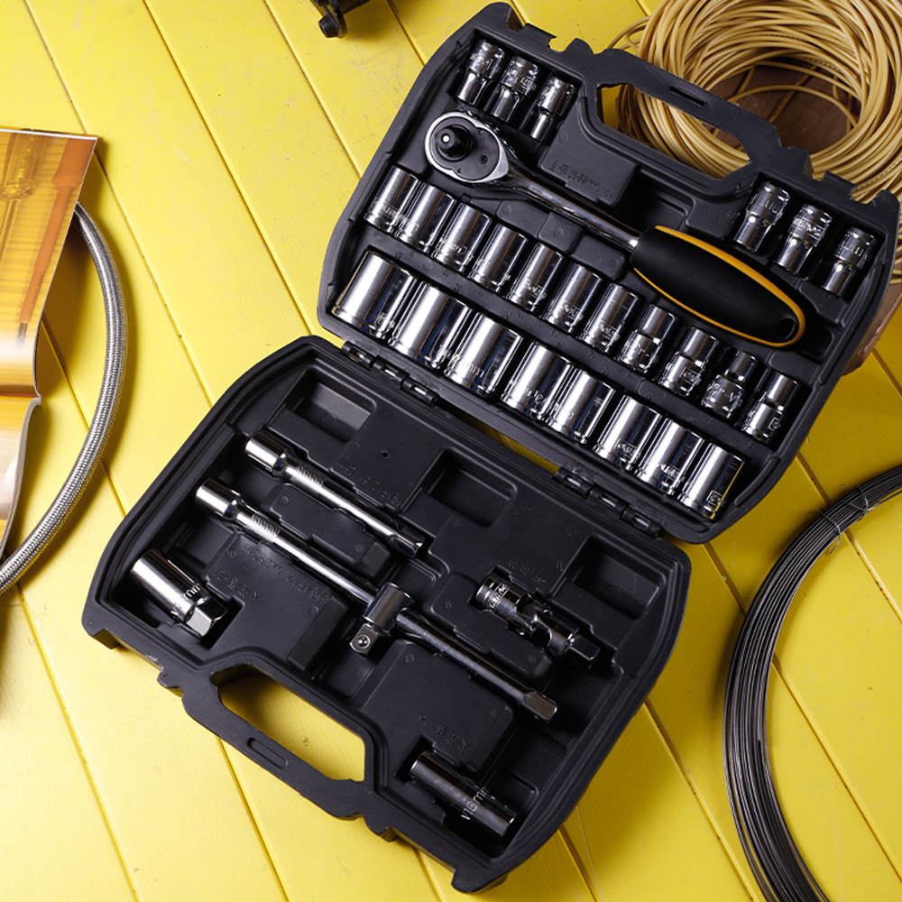 Juego de Dados Deli 32 Piezas de 1/2" Acero Cromado con Trinquete, Barras y Adaptadores