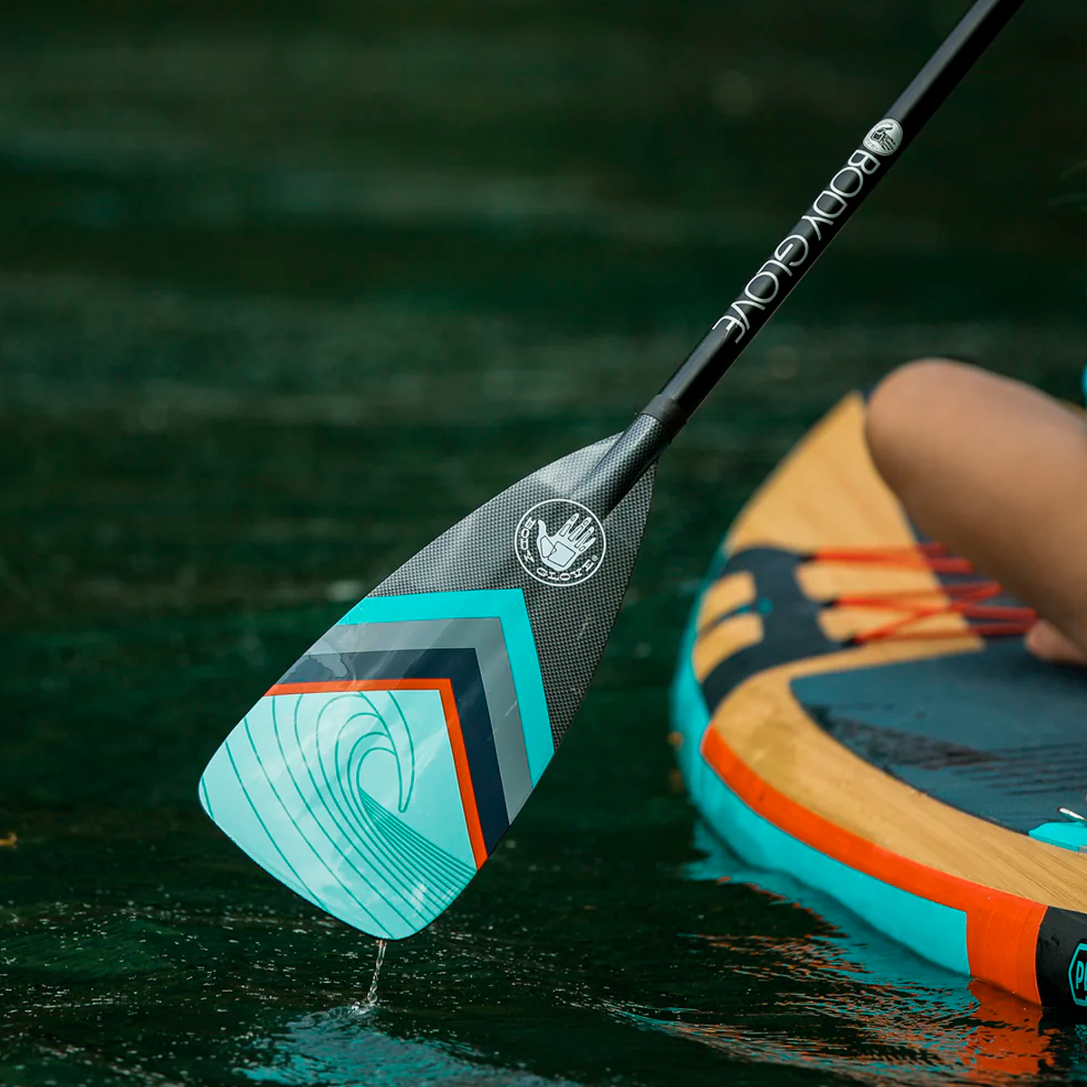 Body Glove Tabla Inflable PErformer 11pies  Toeo en 1 SUP Surf De Pie Stand Up Paddle,  Tabla Remo, Bomba electrica quilla, leash, Mochila y mas