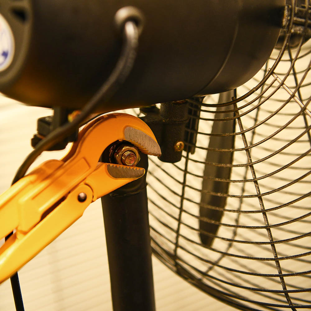 Deli Llave Sueca de tubo 45 ?1? de Acero al Alto Carbono DL105240 Sujeci?n de 55mm