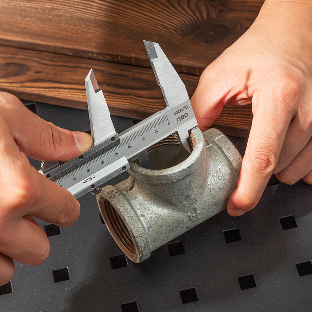 Calibrador Vernier Analógico Deli con Regla de 0-200mm Medición Métrica