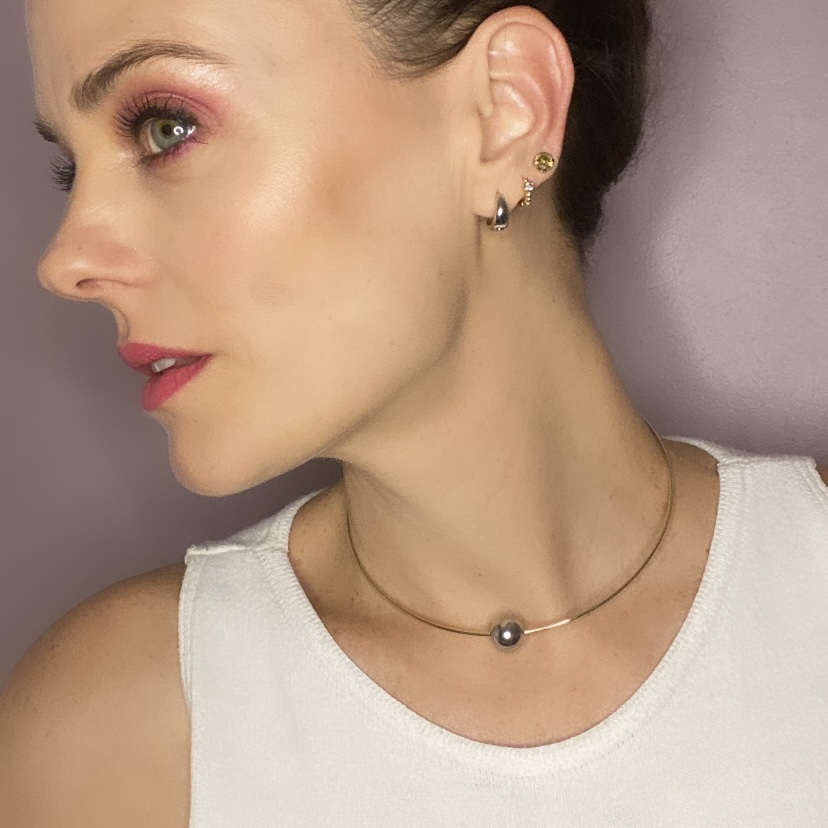 Gargantilla/ Collar con bola baño de rodio- Collar baño de oro 18k