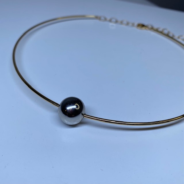 Gargantilla/ Collar con bola baño de rodio- Collar baño de oro 18k