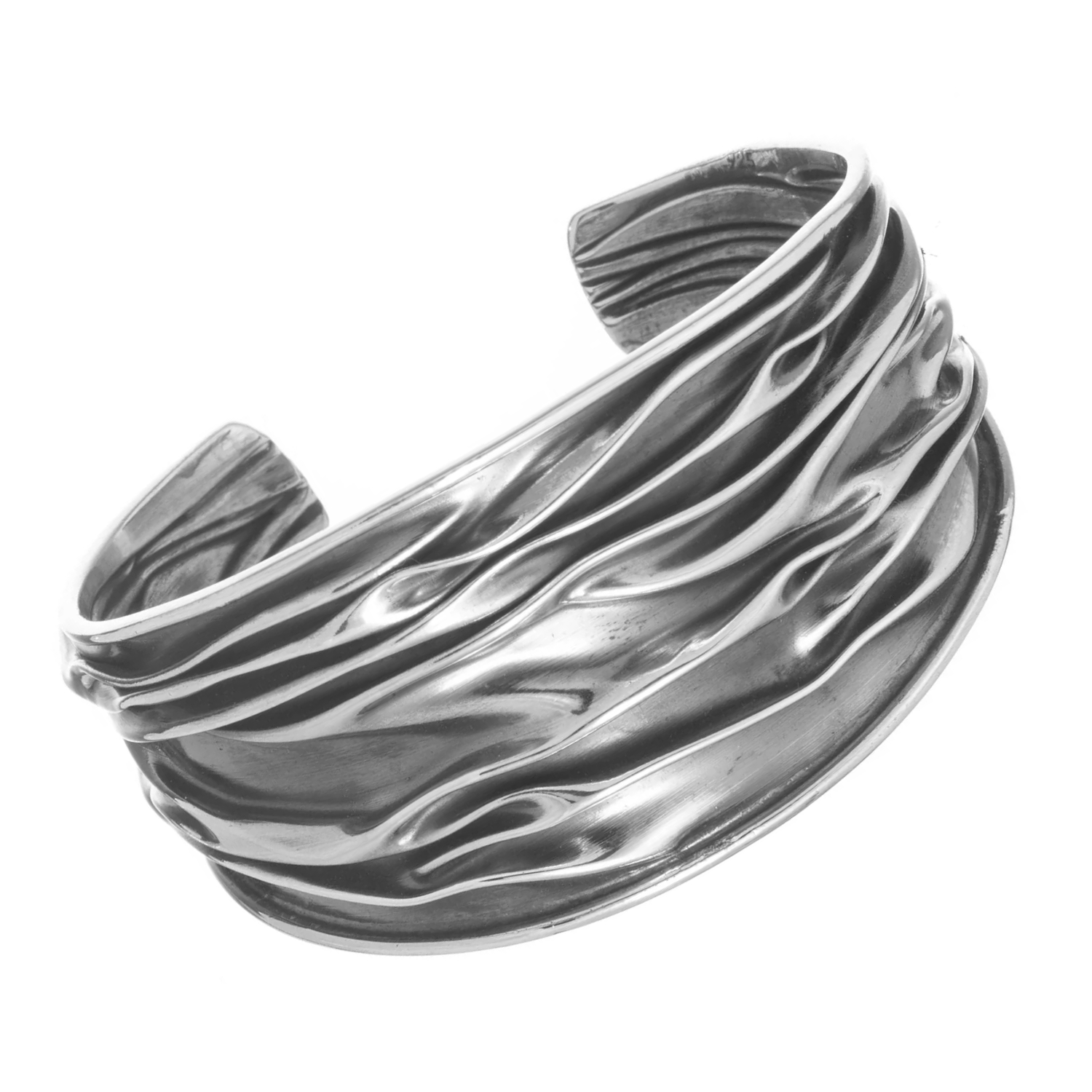 Brazalete pavonado elaborado totalmente de plata ley .925