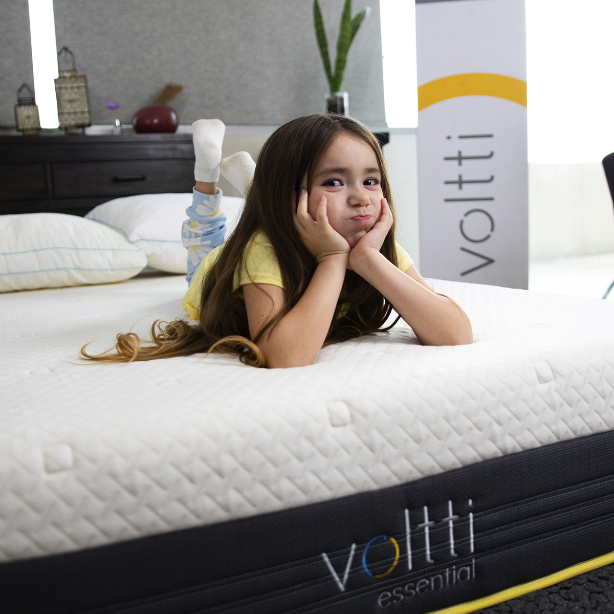 Voltti | Essential | Colchón Híbrido Queen | Nano Memory Foam & Resortes Encapsulados | 26 CM