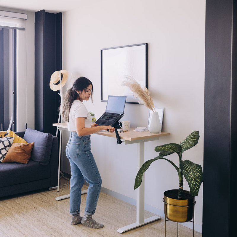 Escritorio de Altura Ajustable Mecanismo Manual / Tablero 120x60 cm