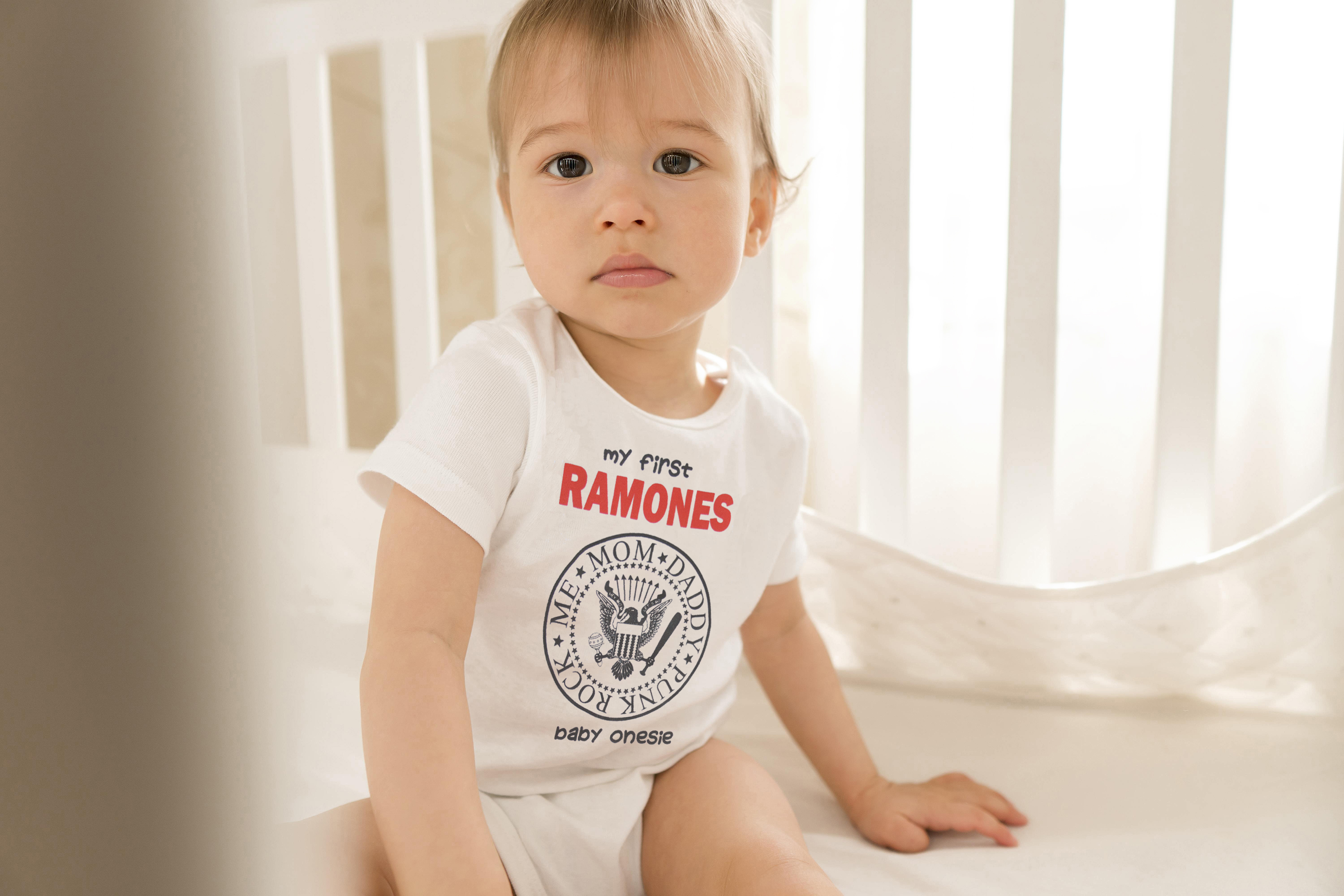 Punkies en Pañales! Pañaleros de rock para bebés