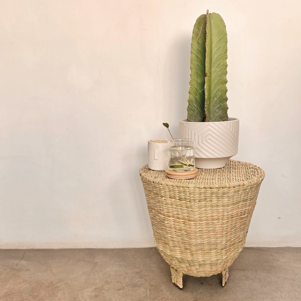 MESA AUXILIAR TEJIDA MONO