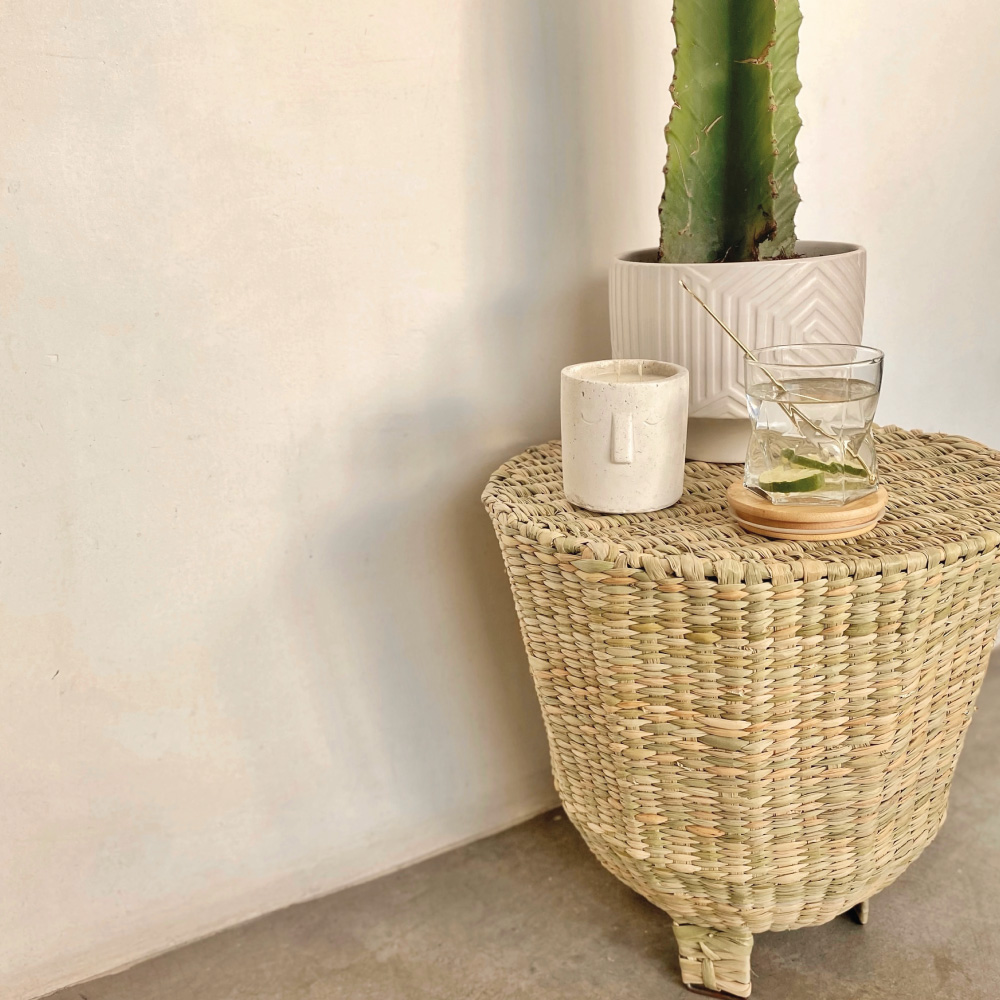 MESA AUXILIAR TEJIDA MONO