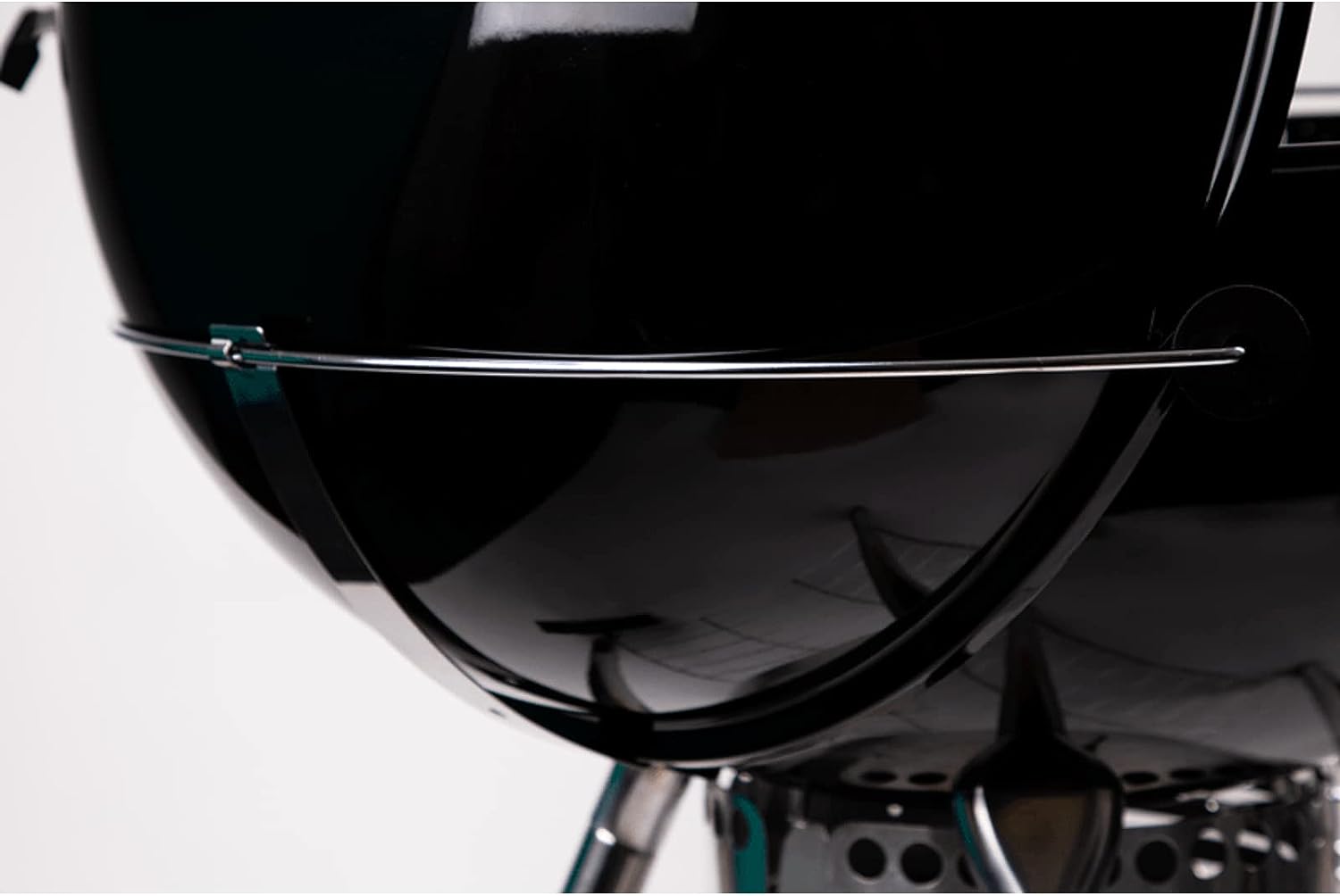 Asador de Carbón HEB EXPERTS 22"  Con Ahumador Y Termómetro