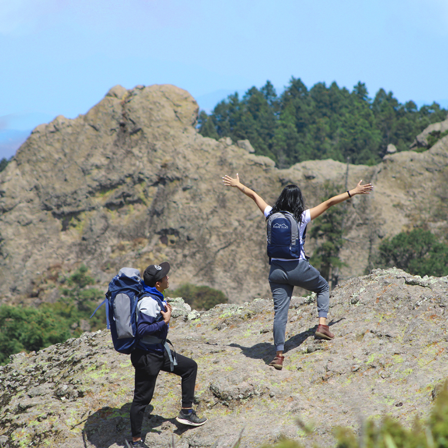 Mochila 2 en 1 Azul para Viaje y Campismo 62l + Backpack 10l Kon Tiki MAZAMITLA-AZ