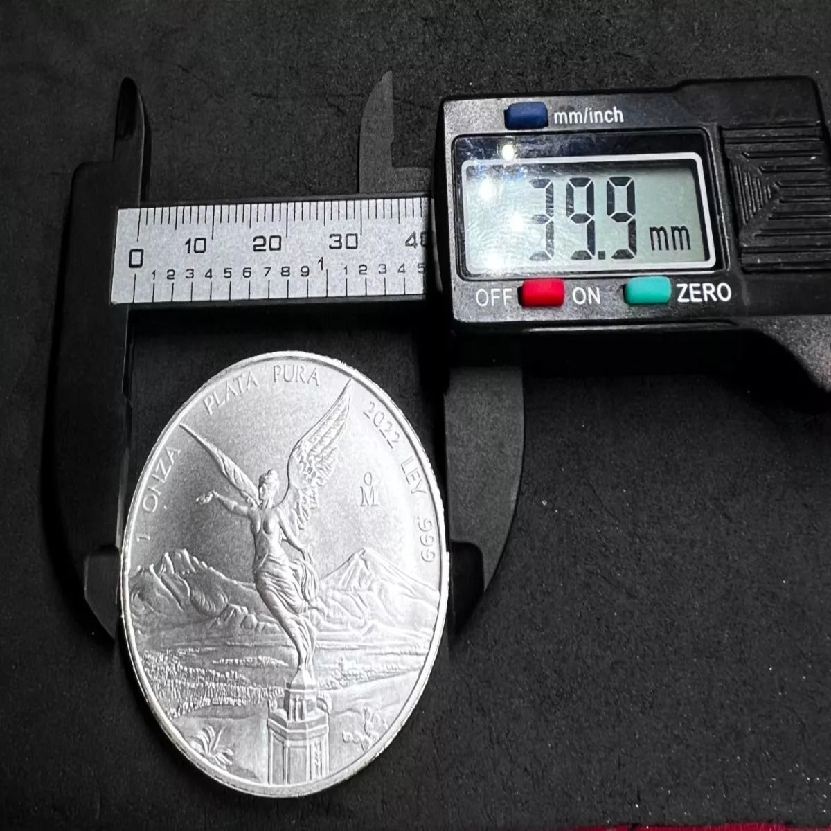 Onza Plata Pura Libertad 2022 ley .999 En Su Capsula.