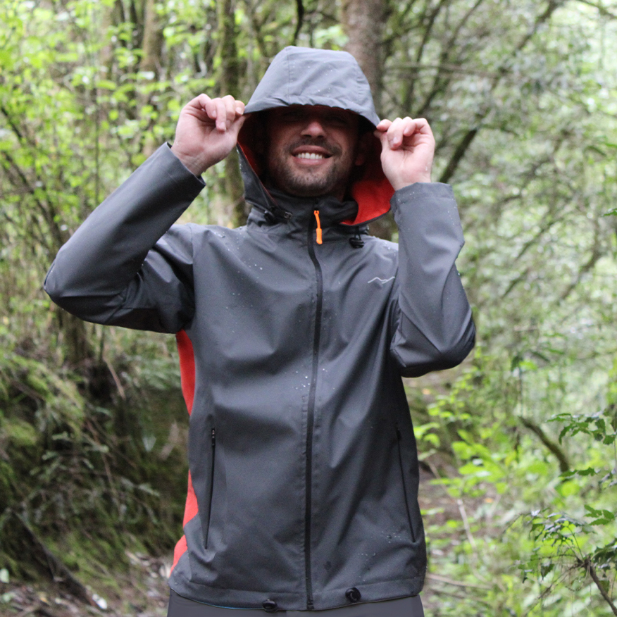 Chamarra Impermeable Outdoor Gris de Hombre para Campismo, Senderismo y Ciudad Laca-GR