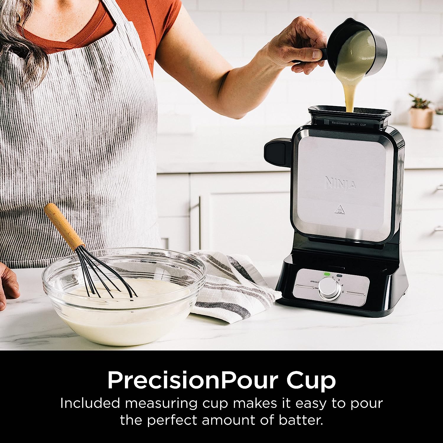 WAFFLERA NINJA WAFFLE MAKER MAQUINA PARA HACER WAFFLES BELGAS PRO NEVERSTICK BW1001 RENEWED