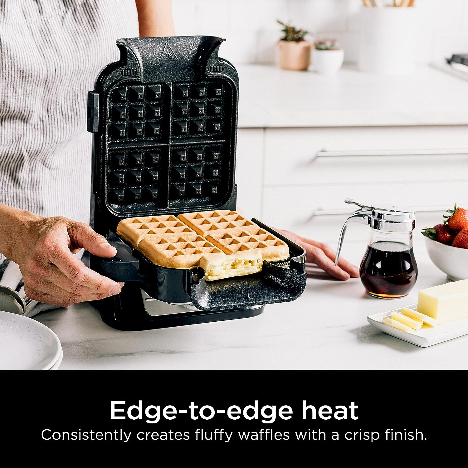 WAFFLERA NINJA WAFFLE MAKER MAQUINA PARA HACER WAFFLES BELGAS PRO NEVERSTICK BW1001 RENEWED