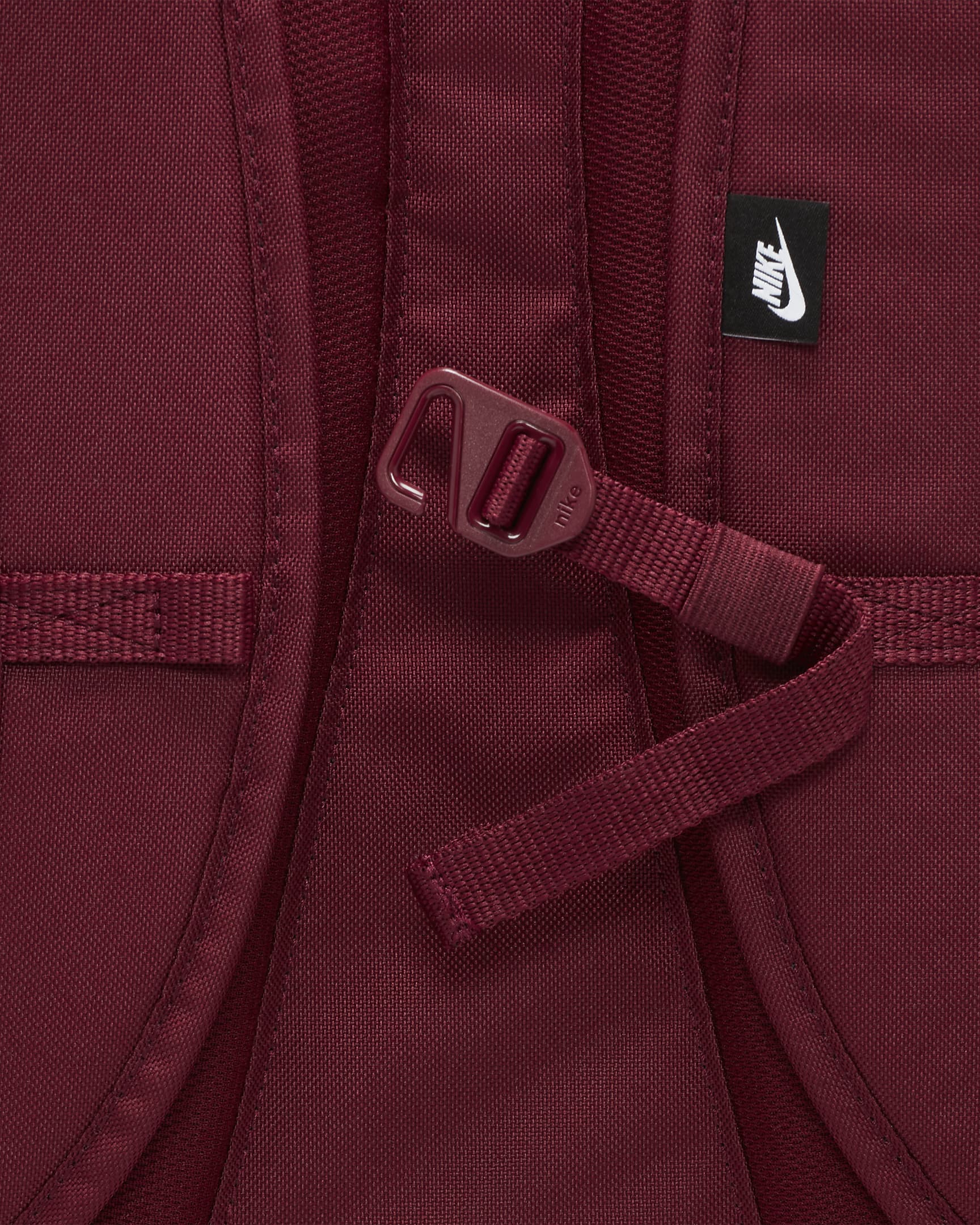Mochila Nike Hayward 2.0 26L Vino