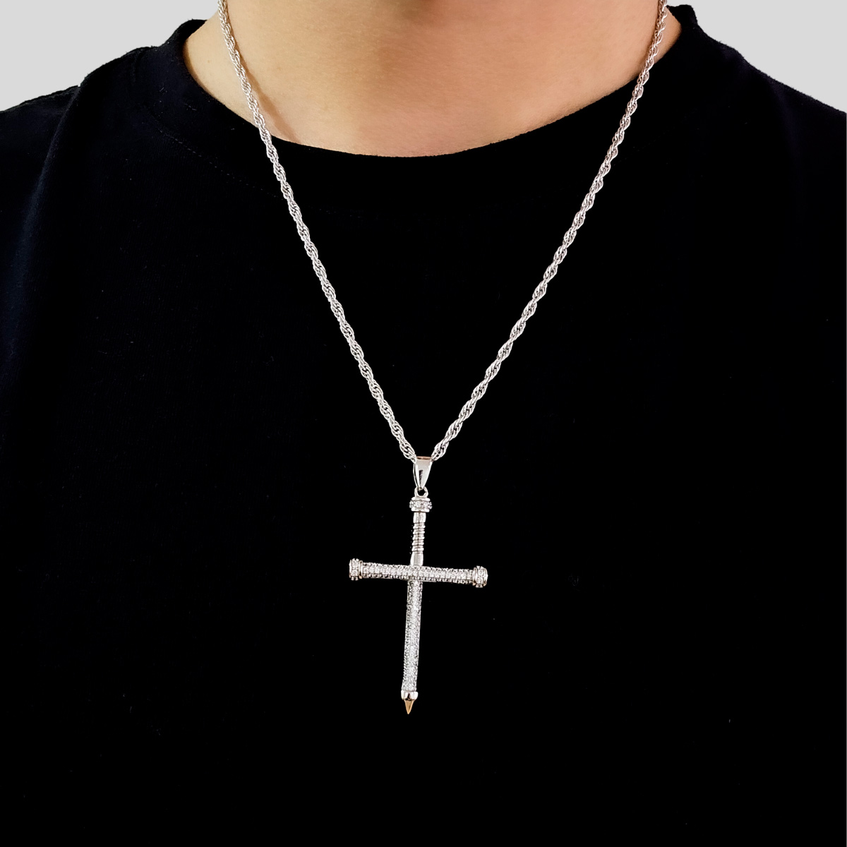 Cadena y Cruz de plata .925 Hombre Estilo clavo con piedra zirconia, Incluye certificado y caja de regalo