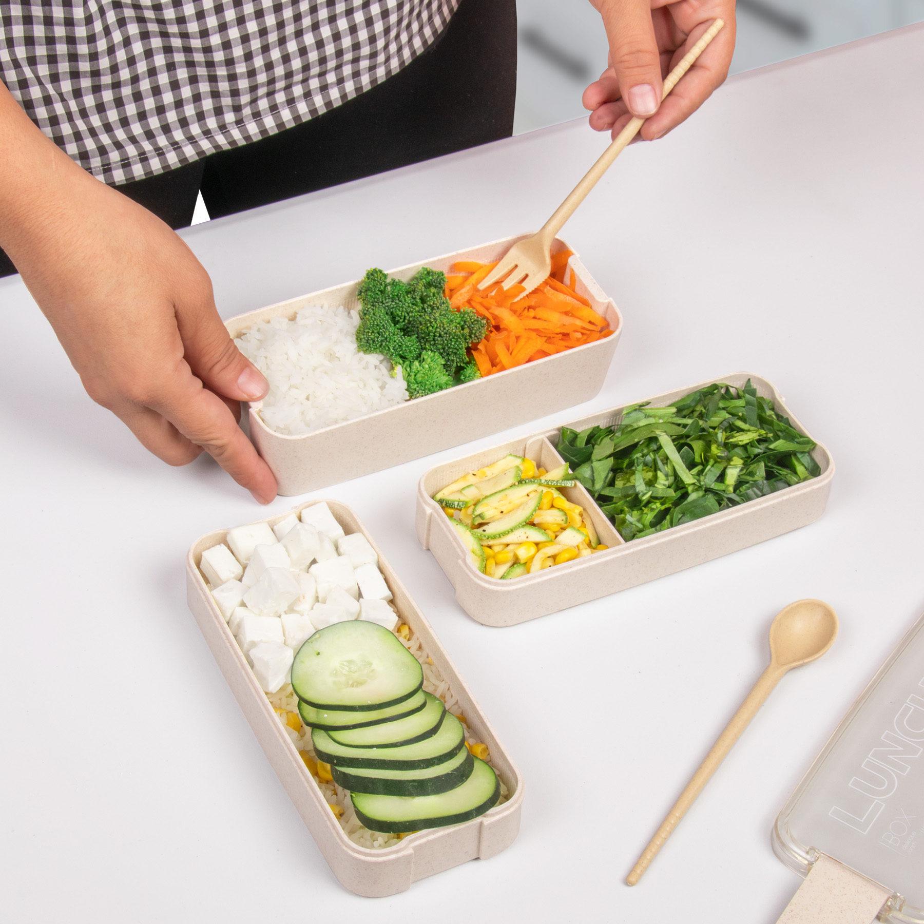 Lunch Box con 3 Compartimentos Magma Life Incluye Cuchara y Tenedor 900 ml 