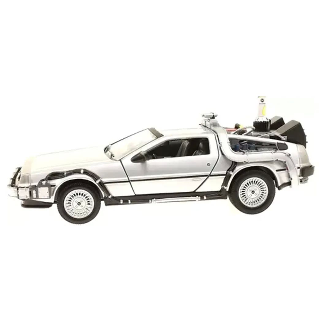 Welly 1/24 Delorean Volver A El Futuro II.